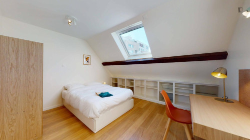 Cute double bedroom close to Parc de la Butte-du-Chapeau-Rouge
