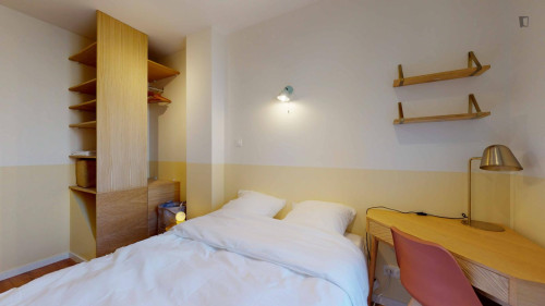 Chic double bedroom close to Grande Halle de la Villette