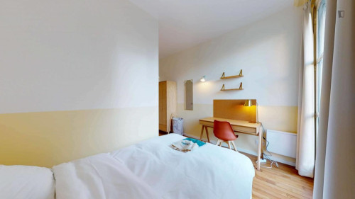 Cushy double bedroom close to Cité de la Musique