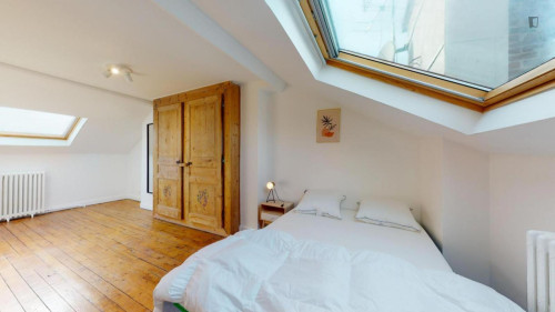 Cool double bedroom close to La Plaine des Jeux