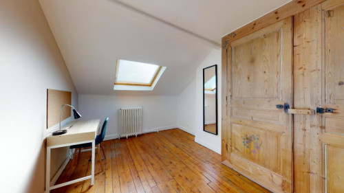 Cool double bedroom close to La Plaine des Jeux
