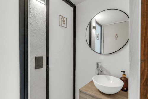 Modern Coliving Community in Vibrant Granada, Mexico City with Prime Amenities