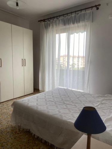 Cozy Bedroom in Scandicci neighbourhood