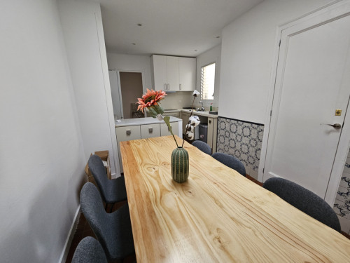 Stylish Coliving Apartment with Community Vibe in Vibrant L'Eixample