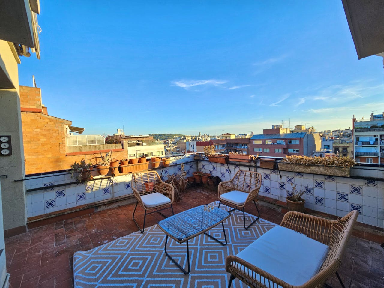  Room 1  -  Stylish Coliving Apartment with Community Vibe in Vibrant L'Eixample  - Gallery -  16