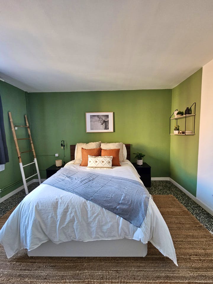  Room 1  -  Stylish Coliving Apartment with Community Vibe in Vibrant L'Eixample  - Gallery -  7