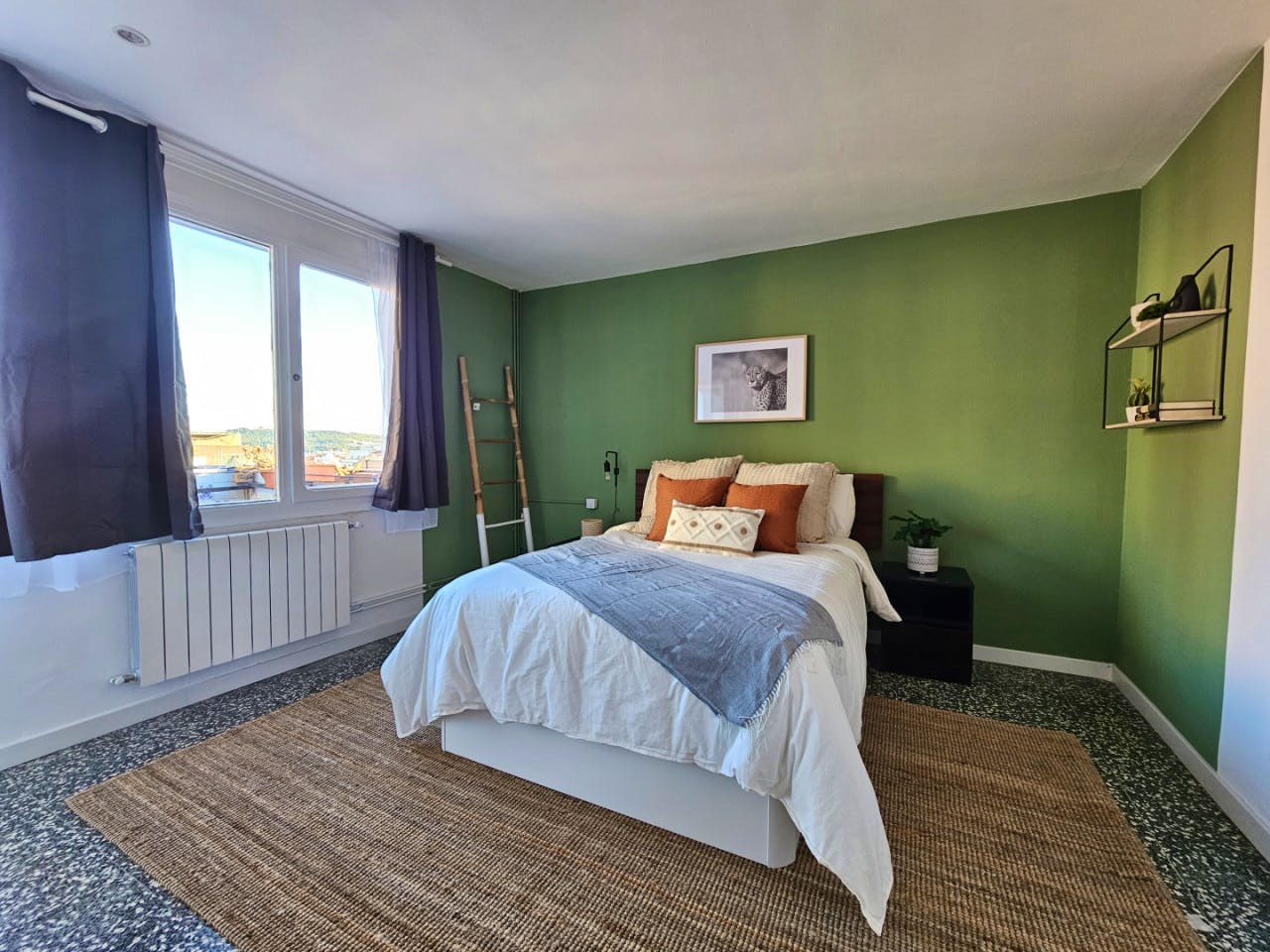  Room 1  -  Stylish Coliving Apartment with Community Vibe in Vibrant L'Eixample  - Gallery -  5