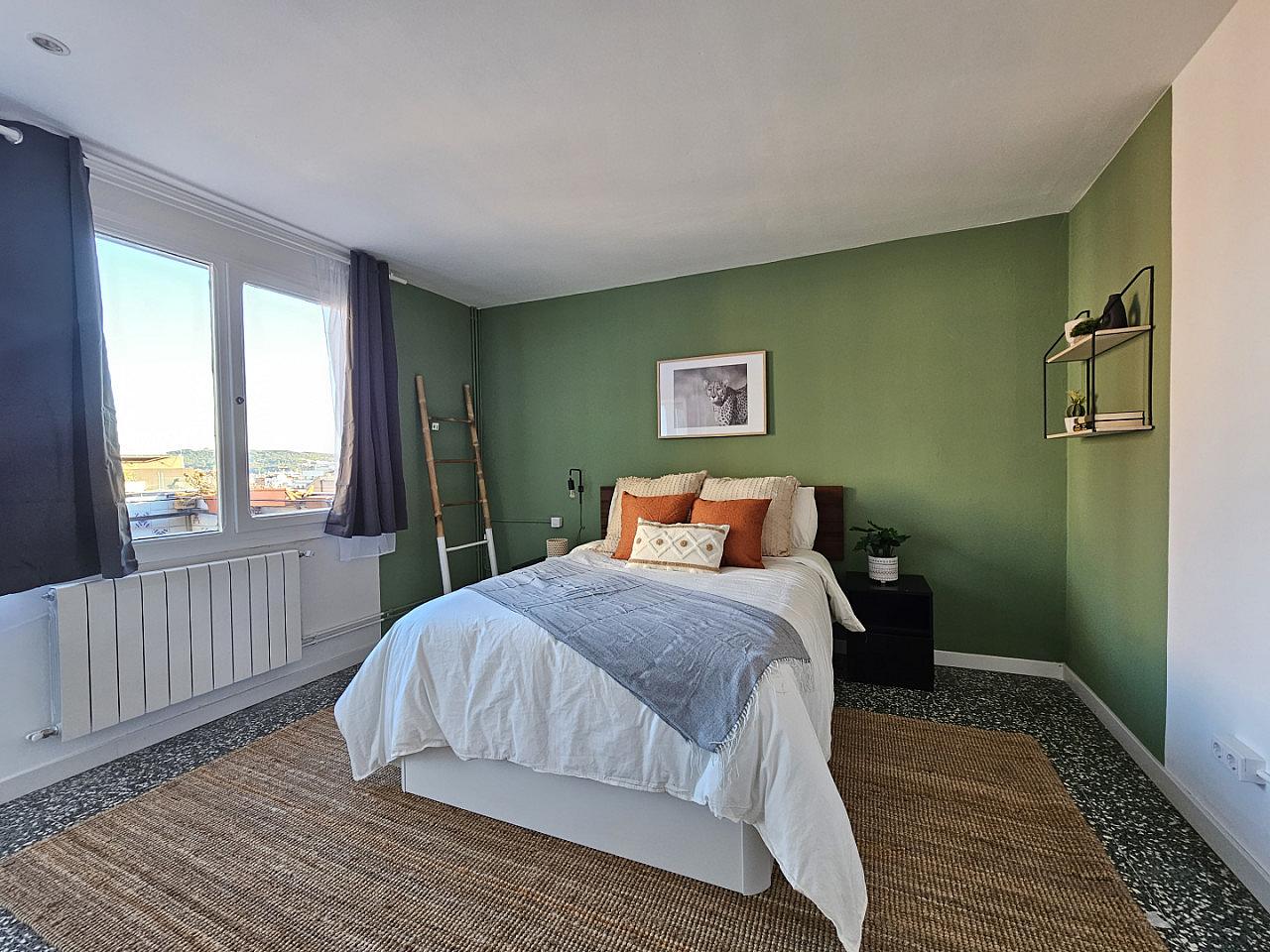  Room 1  -  Stylish Coliving Apartment with Community Vibe in Vibrant L'Eixample  - Gallery -  52