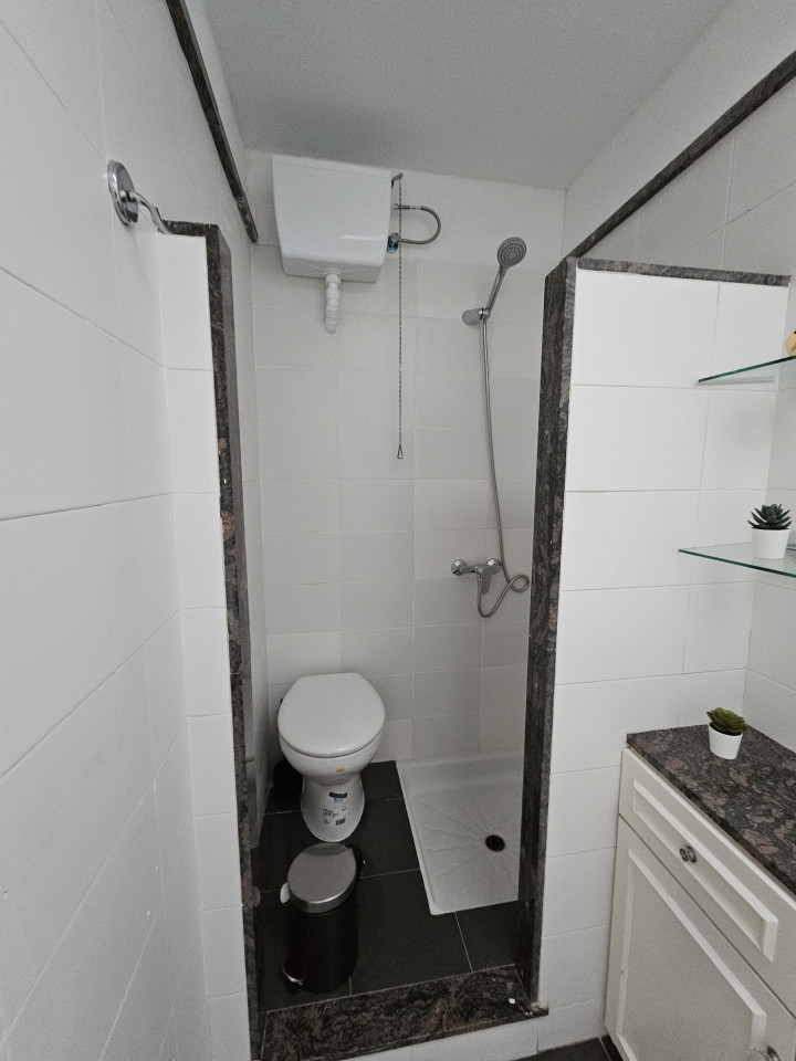  Room 1  -  Stylish Coliving Apartment with Community Vibe in Vibrant L'Eixample  - Gallery -  48