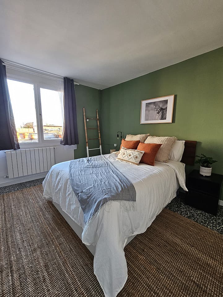  Room 1  -  Stylish Coliving Apartment with Community Vibe in Vibrant L'Eixample  - Gallery -  54