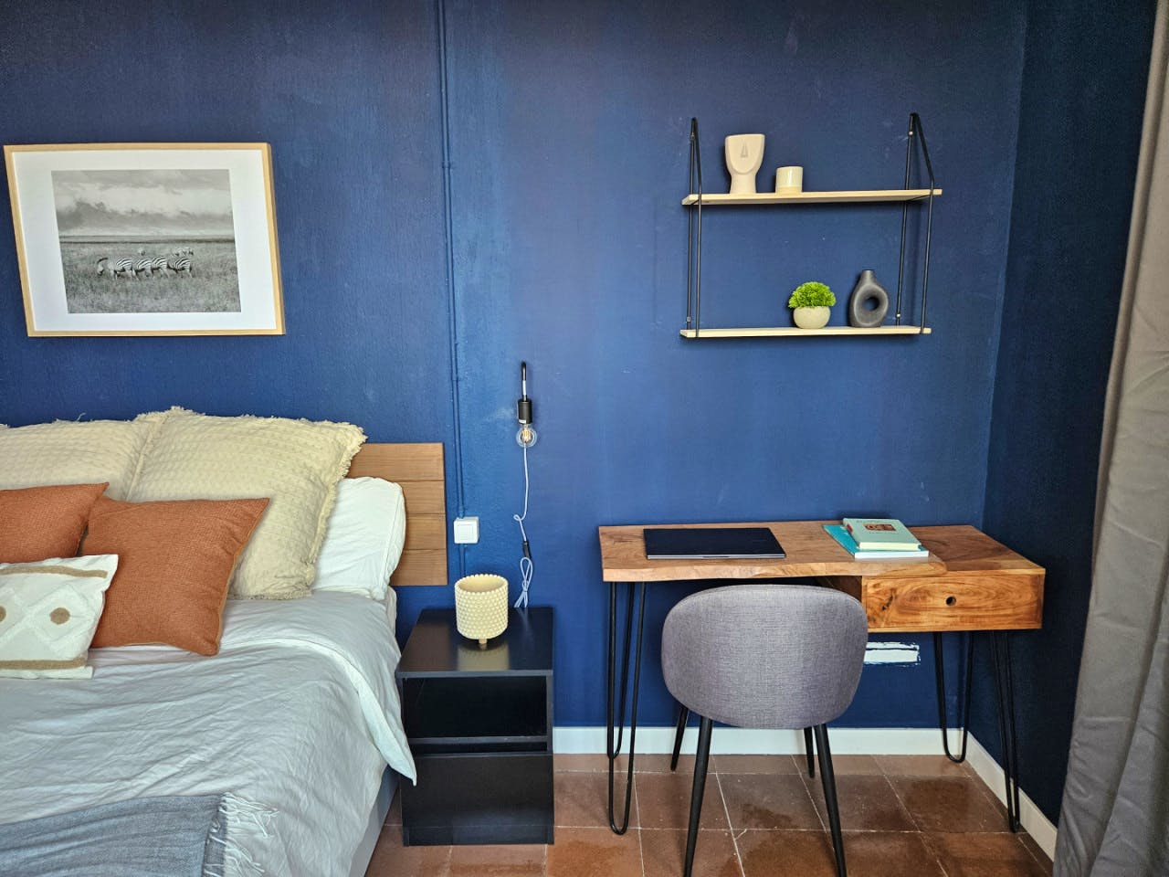  Room 2  -  Stylish Coliving Apartment with Community Vibe in Vibrant L'Eixample  - Gallery -  13
