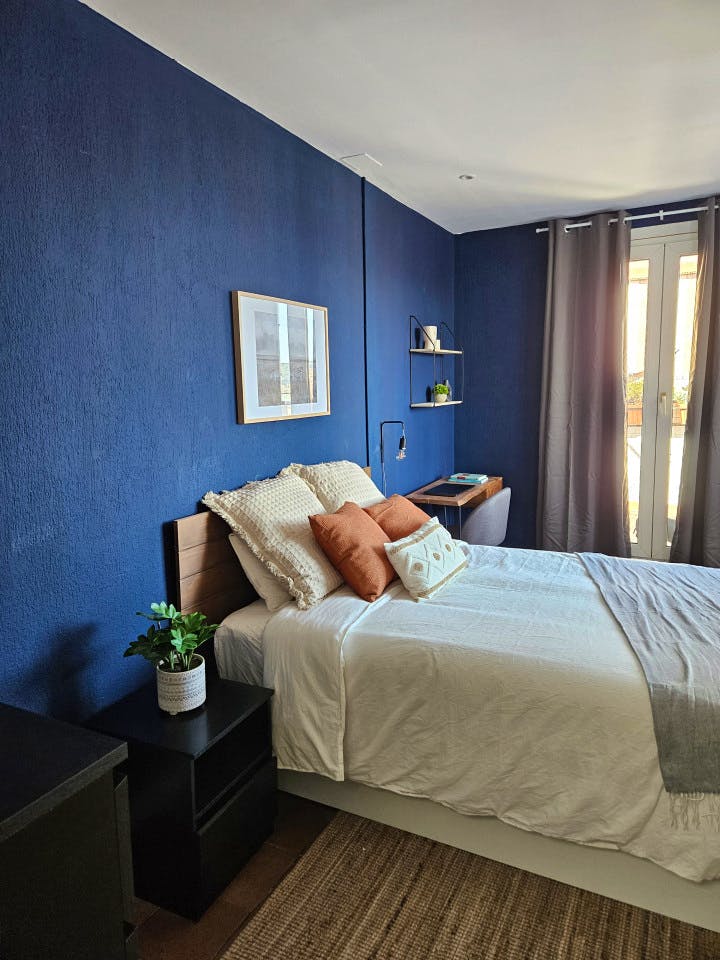  Room 2  -  Stylish Coliving Apartment with Community Vibe in Vibrant L'Eixample  - Gallery -  5