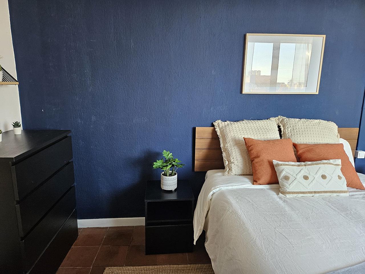  Room 2  -  Stylish Coliving Apartment with Community Vibe in Vibrant L'Eixample  - Gallery -  74