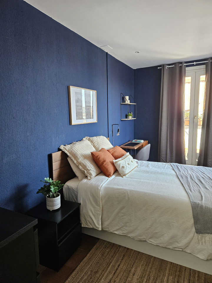  Room 2  -  Stylish Coliving Apartment with Community Vibe in Vibrant L'Eixample  - Gallery -  25