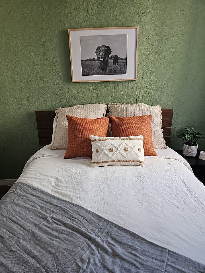 Room 3  -  Stylish Coliving Apartment with Community Vibe in Vibrant L'Eixample  - Gallery -  57
