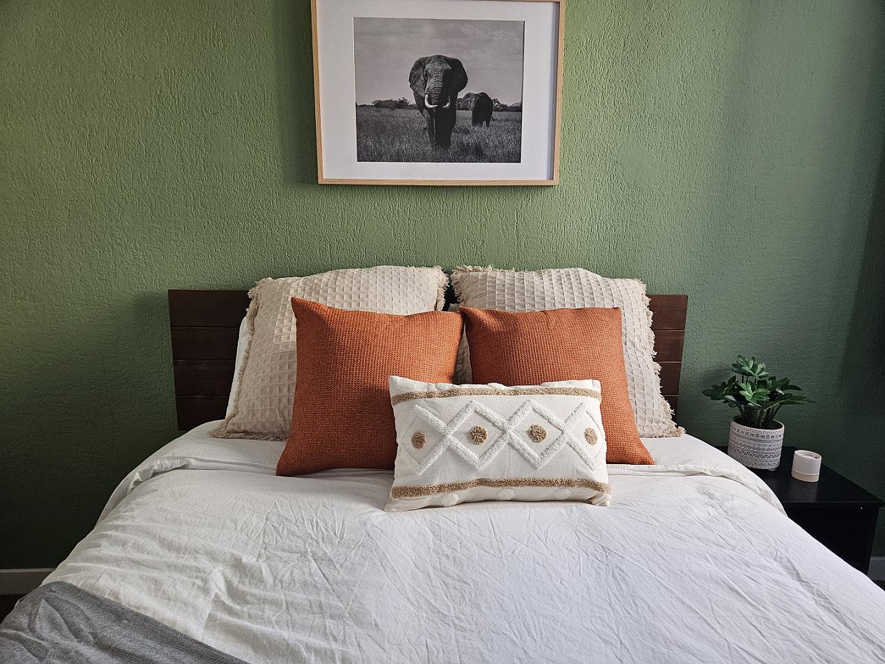  Room 3  -  Stylish Coliving Apartment with Community Vibe in Vibrant L'Eixample  - Gallery -  65