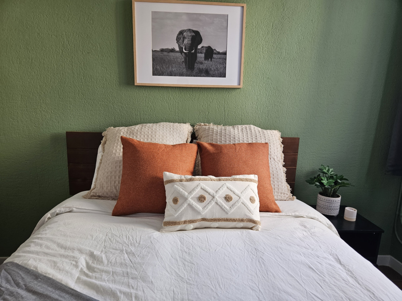  Room 3  -  Stylish Coliving Apartment with Community Vibe in Vibrant L'Eixample  - Gallery -  28