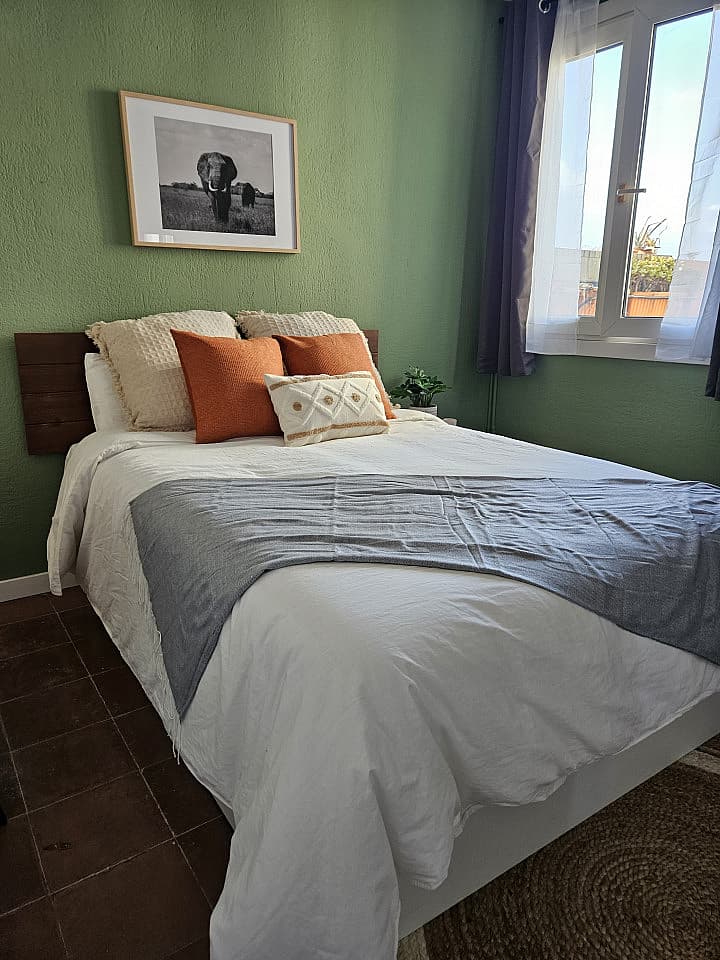  Room 3  -  Stylish Coliving Apartment with Community Vibe in Vibrant L'Eixample  - Gallery -  58