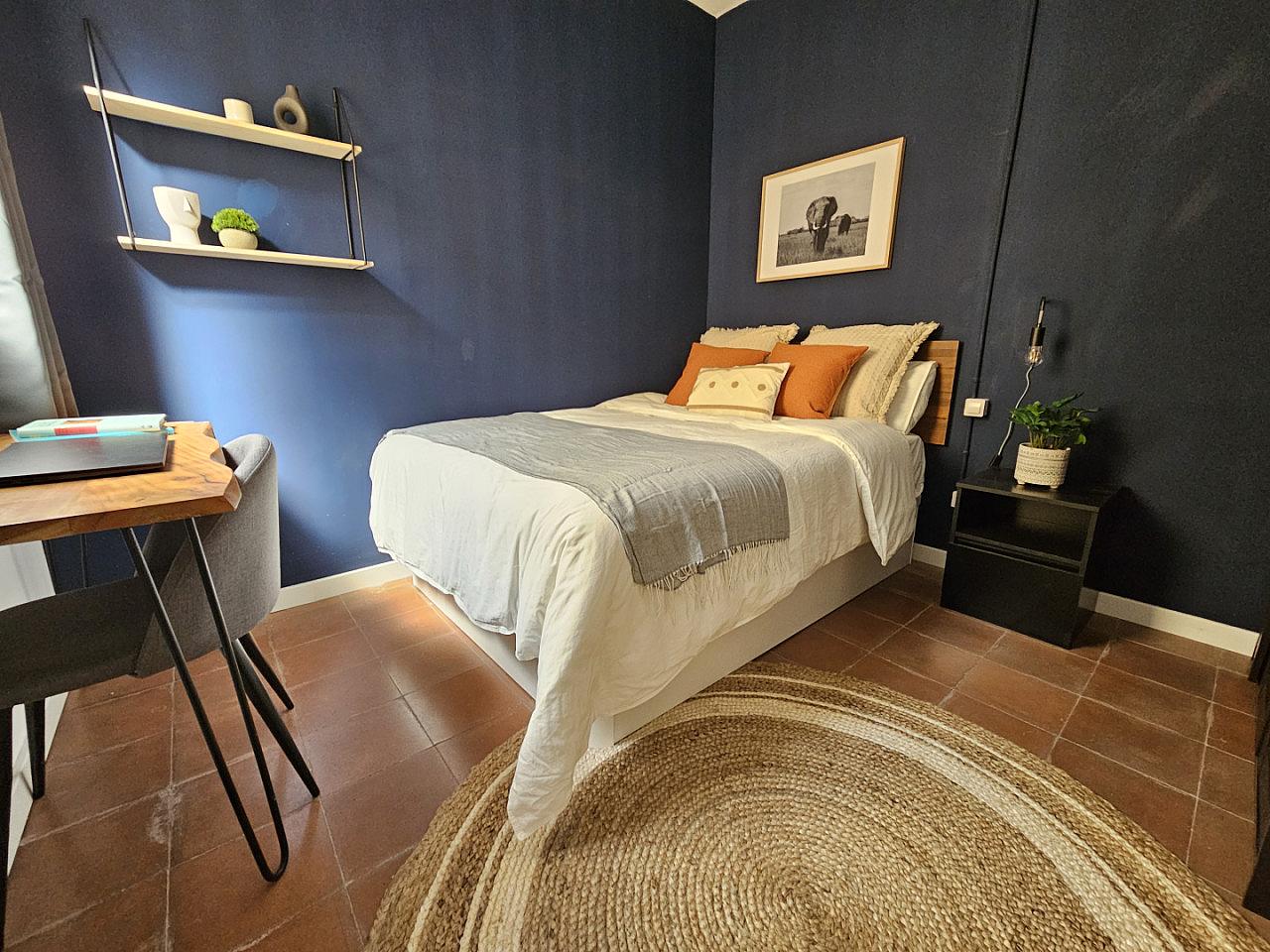  Room 4  -  Stylish Coliving Apartment with Community Vibe in Vibrant L'Eixample  - Gallery -  36
