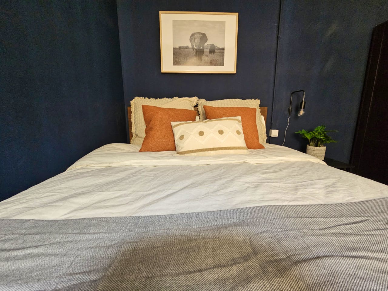  Room 4  -  Stylish Coliving Apartment with Community Vibe in Vibrant L'Eixample  - Gallery -  7