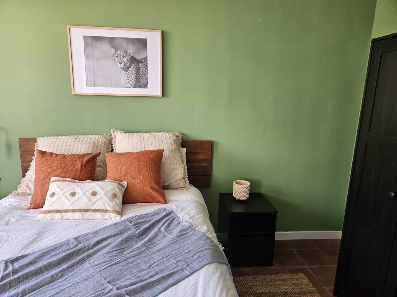  Room 5  -  Stylish Coliving Apartment with Community Vibe in Vibrant L'Eixample  - Gallery -  6
