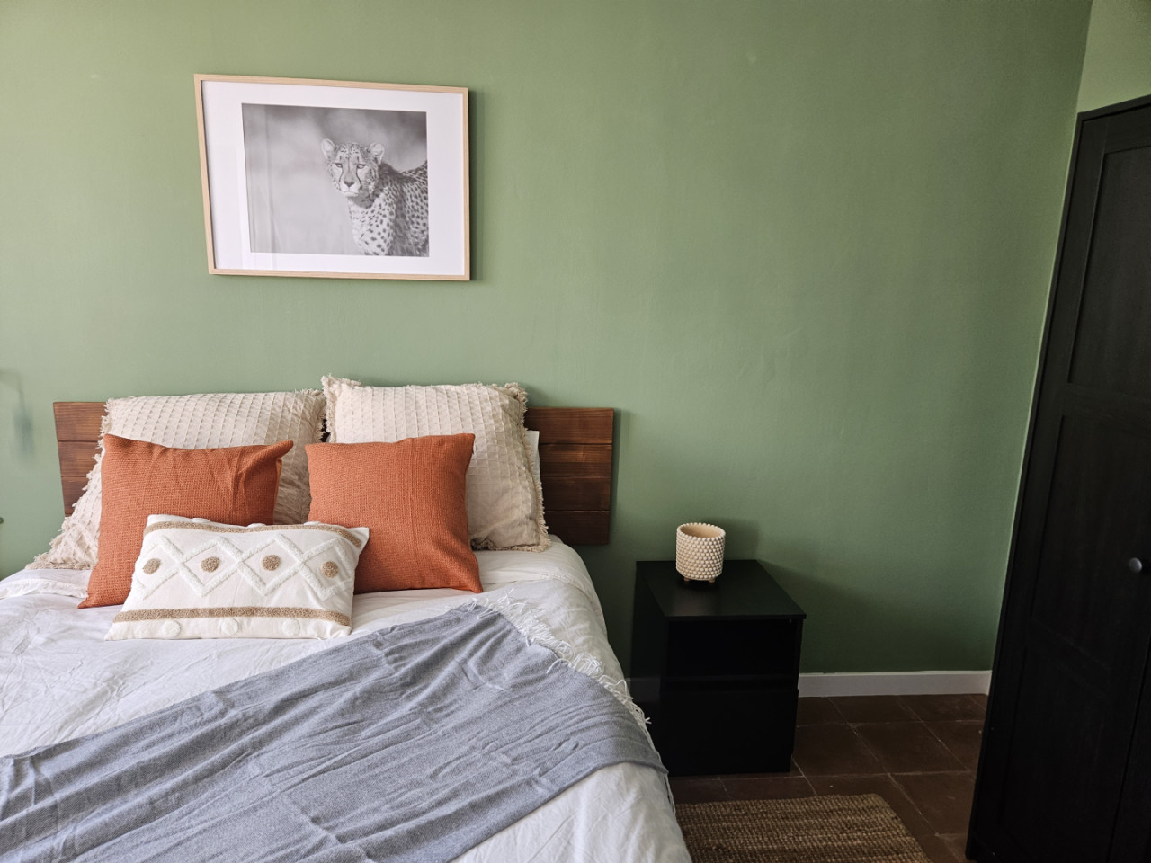  Room 5  -  Stylish Coliving Apartment with Community Vibe in Vibrant L'Eixample  - Gallery -  21