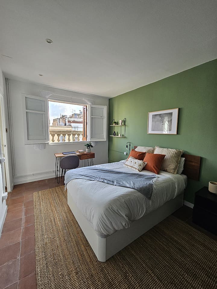  Room 5  -  Stylish Coliving Apartment with Community Vibe in Vibrant L'Eixample  - Gallery -  43