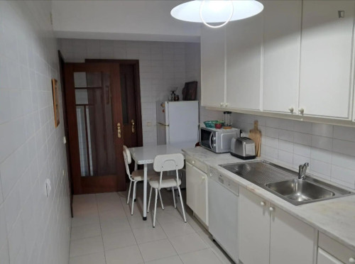 Apartment T2 With Good Areas, Central In Vila Nova De Gaia