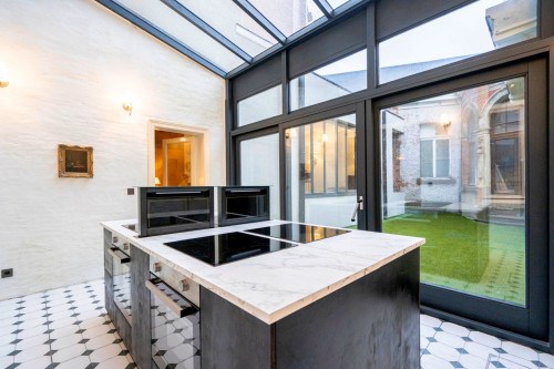 Premier Coliving Studios in Antwerp's Historic Gem