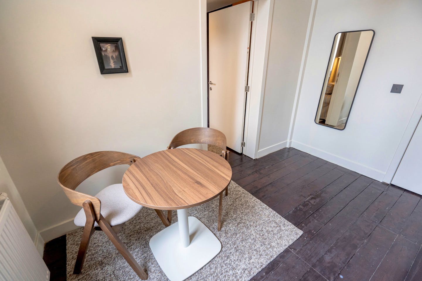 Studio 4 - 11