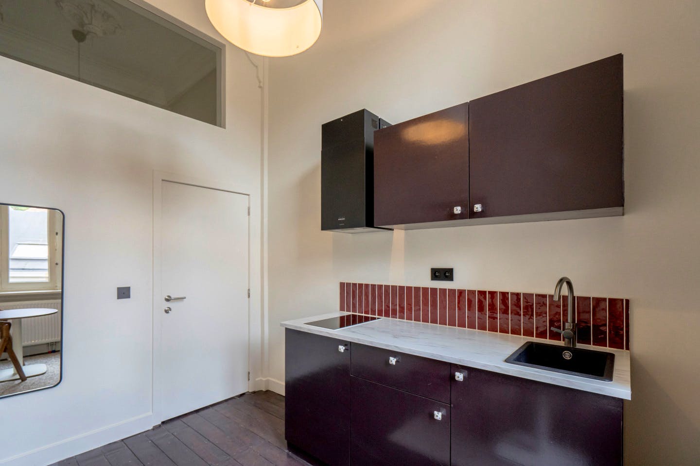 Studio 4 - 10