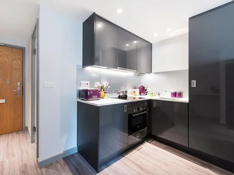 Luxury Studio - Therese House - Gallery - 2