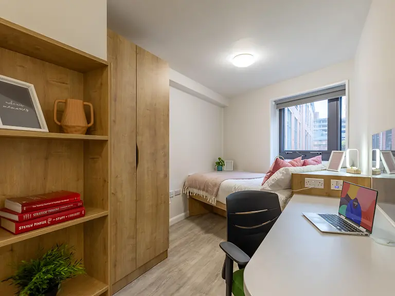  Standard Ensuite  -  Goldsmith Court  - Gallery -  1
