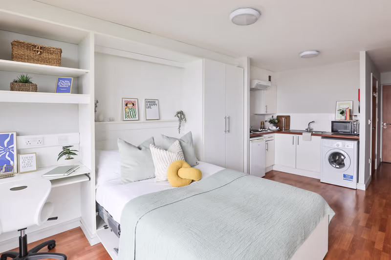  Classic 1 Bed Apartment  -  Maritime Studios  - Gallery -  1