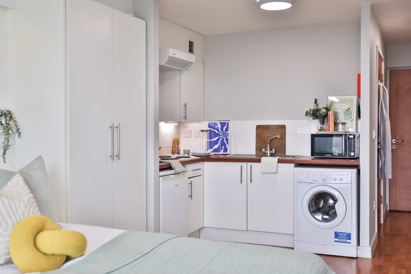  Classic 1 Bed Apartment  -  Maritime Studios  - Gallery -  6