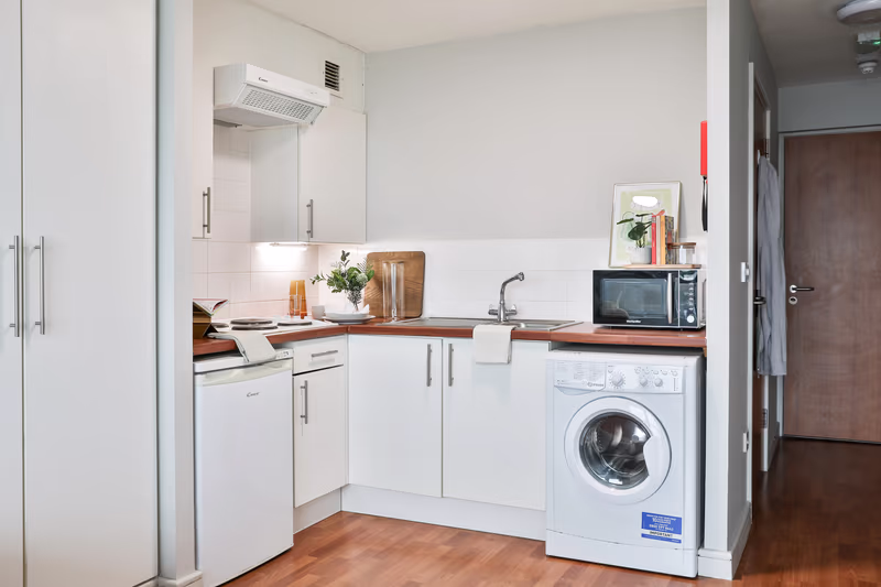  Classic 1 Bed Apartment  -  Maritime Studios  - Gallery -  3