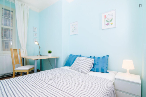 Welcoming double bedroom in Holešovice