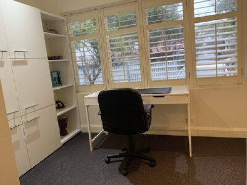 Spacious Sunny Room in Ryde