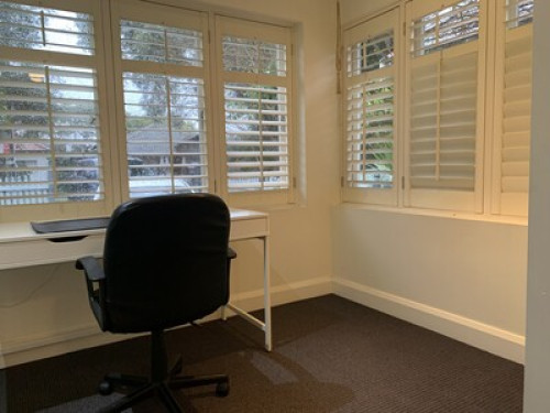 Spacious Sunny Room in Ryde