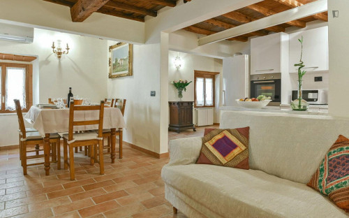 Appealing 3-bedroom apartment in San Frediano - Gallery - 18
