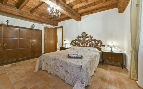 Appealing 3-bedroom apartment in San Frediano - Gallery - 7