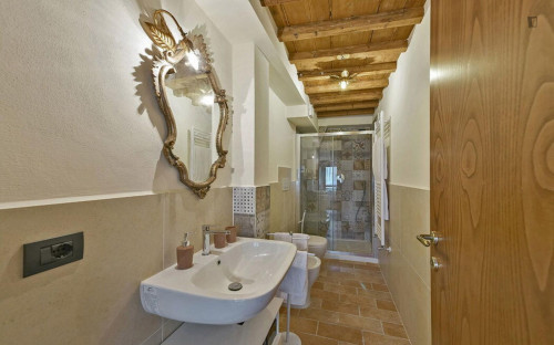 Appealing 3-bedroom apartment in San Frediano