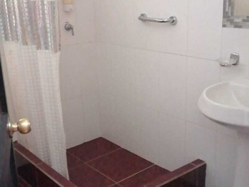 SUITES & ROOMS, COZY HOUSE IN CUENC