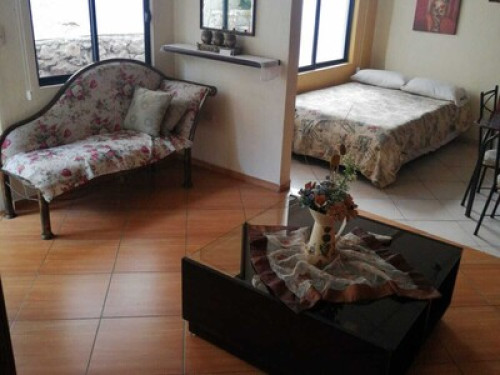 SUITES & ROOMS, COZY HOUSE IN CUENC