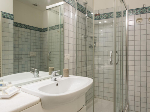 Very spacious studio in the Duomo area