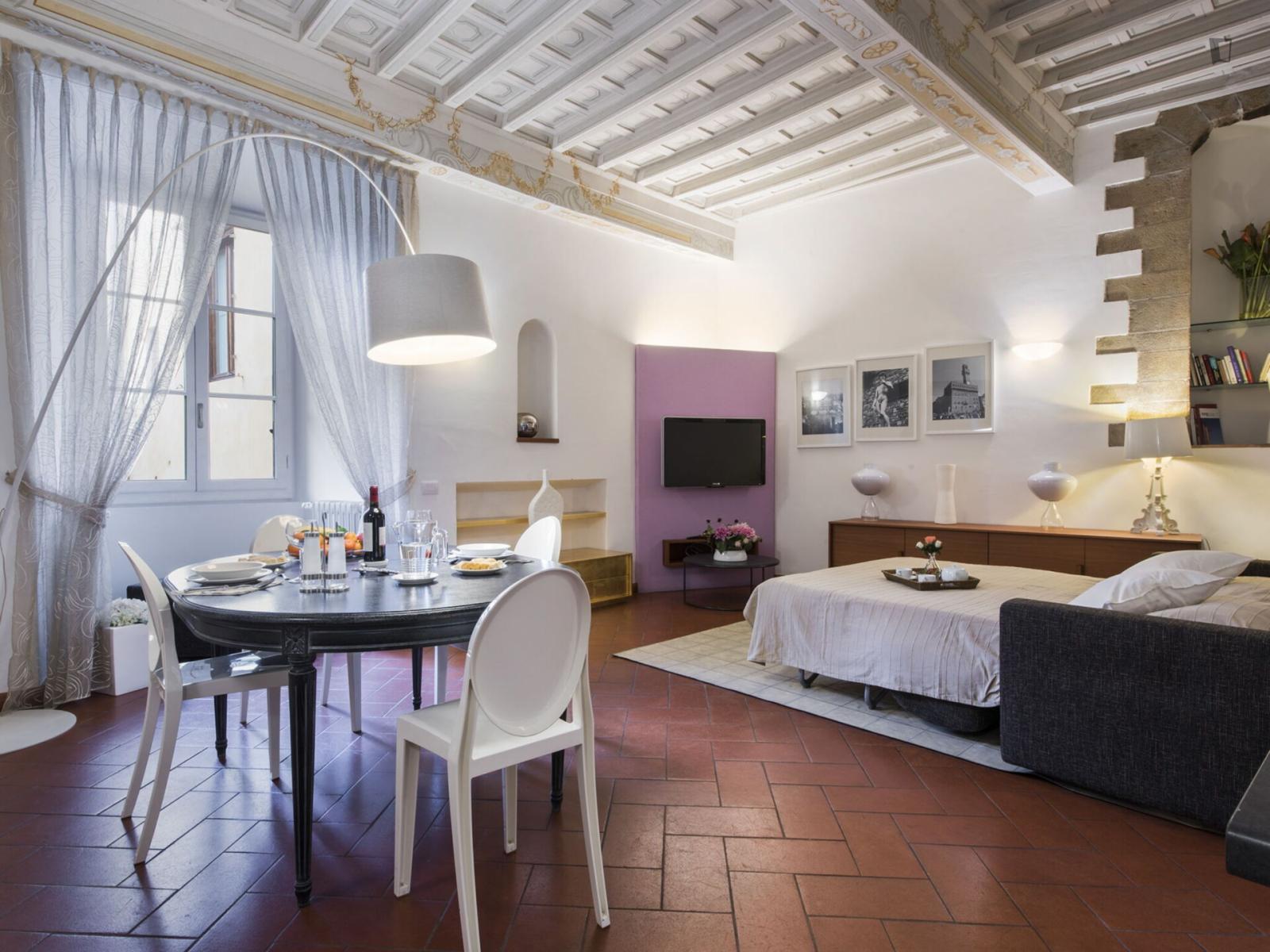  Very Spacious Studio In The Duomo Area  -  Very spacious studio in the Duomo area  - Gallery -  1
