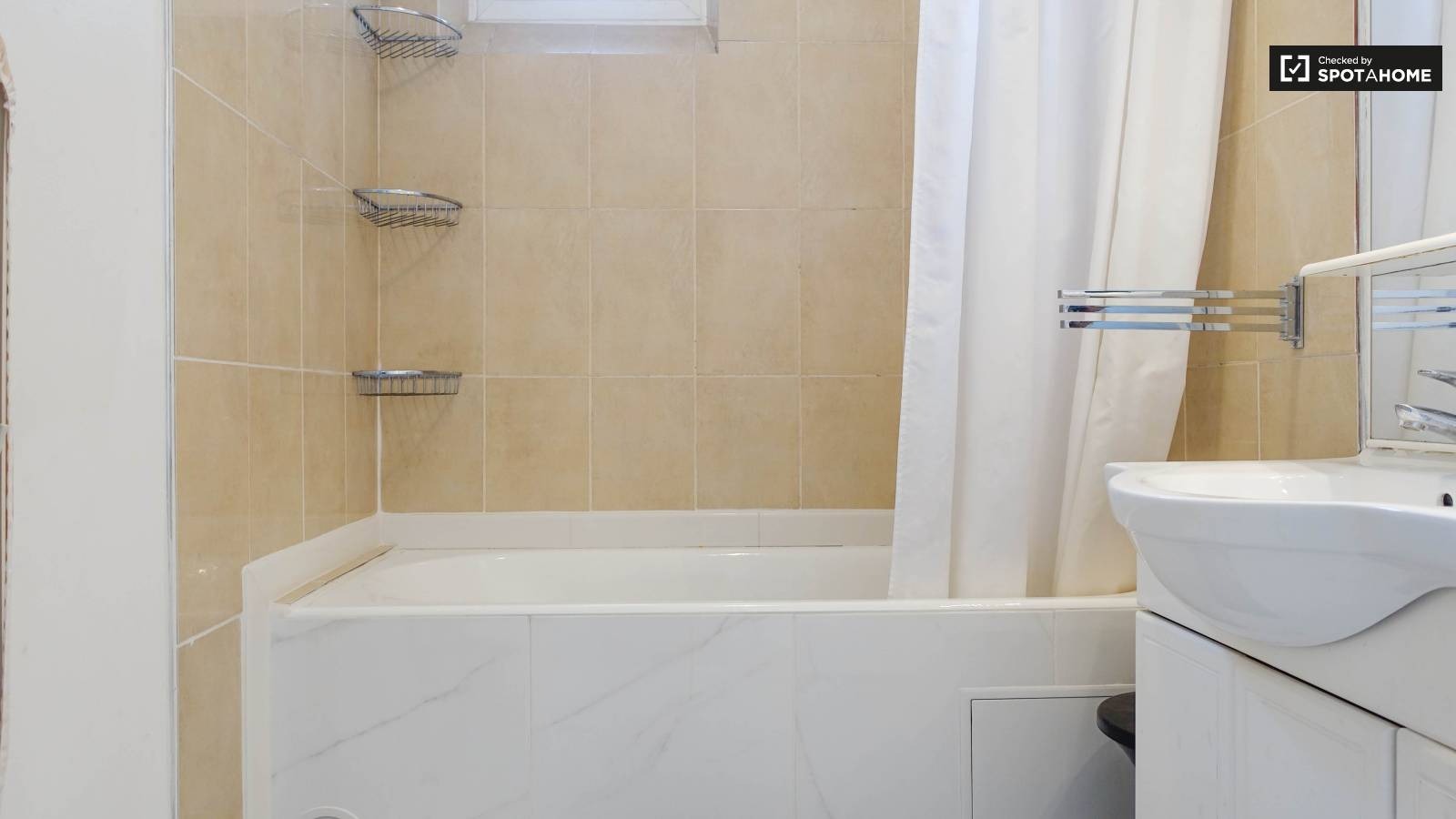  Bedroom 3  -  Charming room with desk in 3-bedroom apartment, Courbevoie  - Gallery -  13