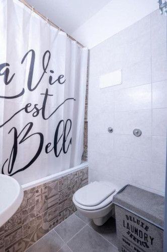 MONOLOCALE IN AFFITTO IN CENTRO STORICO - 40 MQ