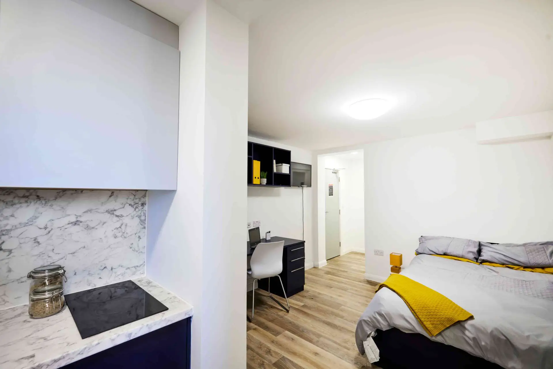  Prestige Studio  -  Hockley Point  - Gallery -  1