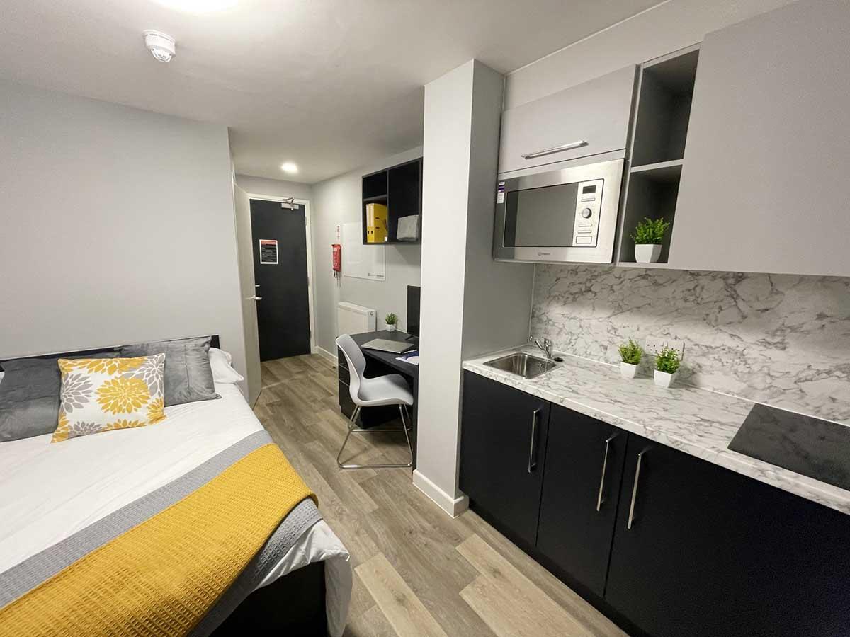  Premium Studio  -  Hockley Point  - Gallery -  1